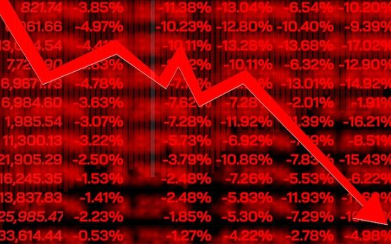 2025 Economic Forecast: Will the Market Correct by 15%? - Cover Image